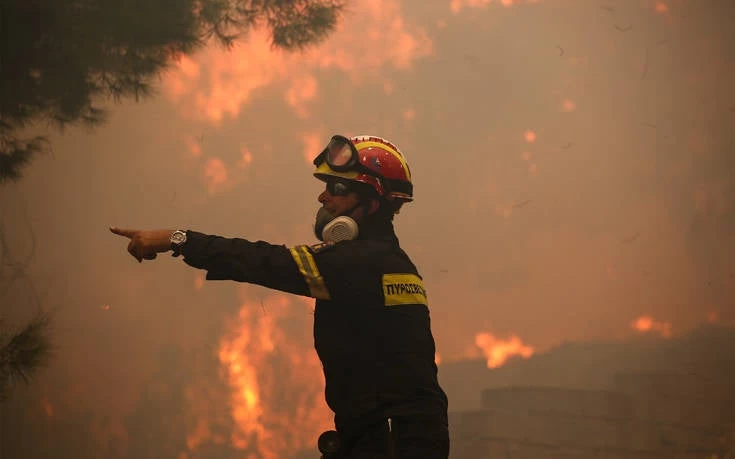 Μεγάλη φωτιά τώρα στην Ηλεία